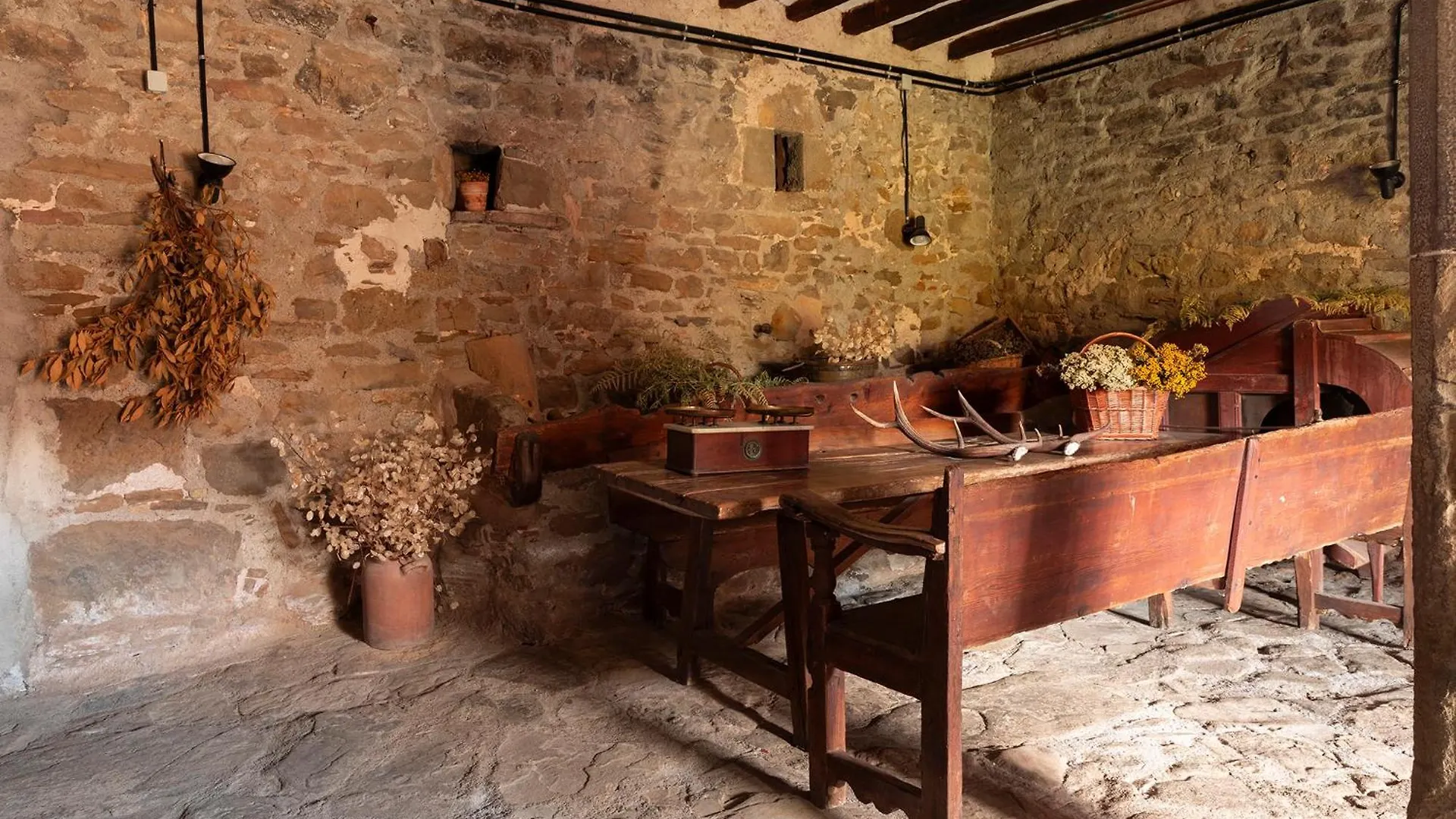 Masia La Canal Gombren Farm stay